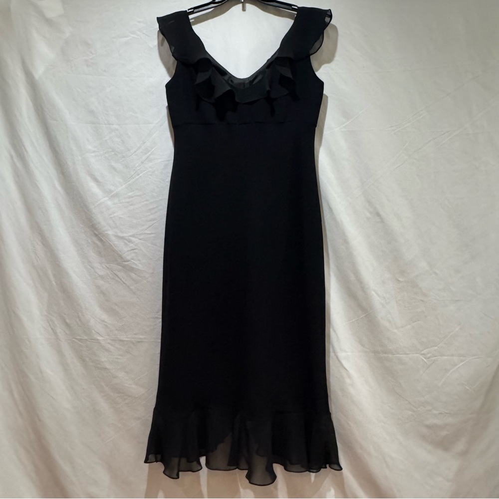 Jones Wear Black Ruffle-Trim V-Neck Midi Dress - Picture 4 of 16